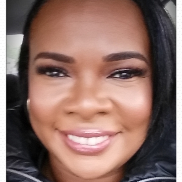 Meet your Posher, Latonya - Picture 3 of 4